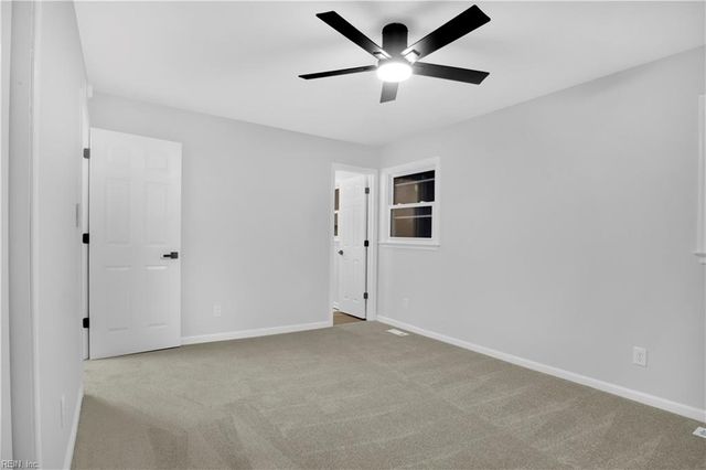 2 Edith Key ST, Hampton, VA 23666