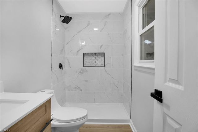 2 Edith Key ST, Hampton, VA 23666