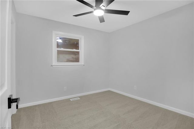 2 Edith Key ST, Hampton, VA 23666