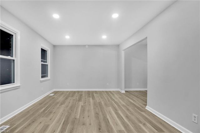 2 Edith Key ST, Hampton, VA 23666