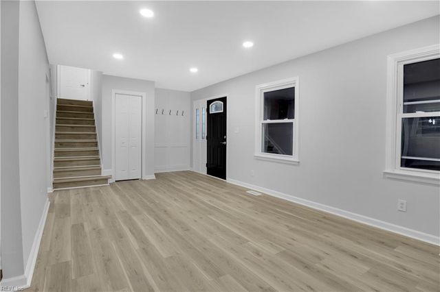 2 Edith Key ST, Hampton, VA 23666