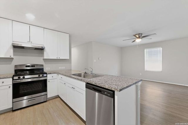 3330 Kornberg Drive, Converse, TX 78109