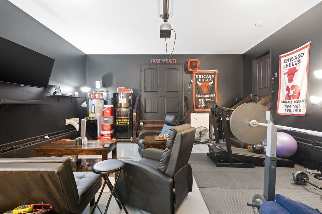 965 Harding Dr, Clarksville, TN 37042