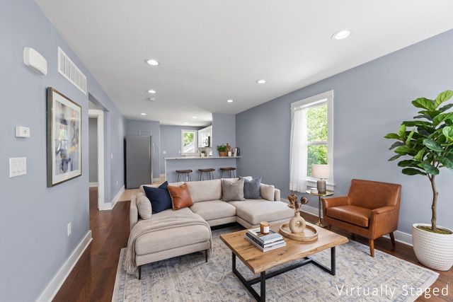 3637 S Champion Avenue, Columbus, OH 43207