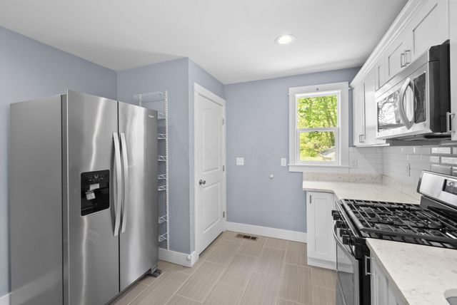 3637 S Champion Avenue, Columbus, OH 43207