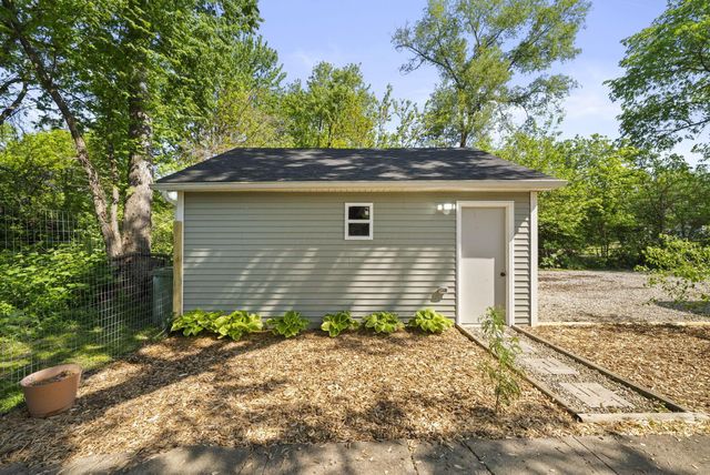 3637 S Champion Avenue, Columbus, OH 43207