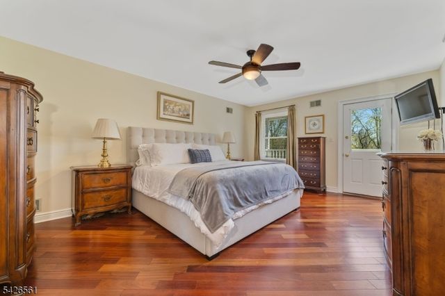 34 Molasses Hill Rd, Clinton Twp., NJ 08833