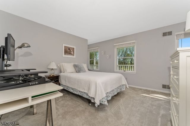 34 Molasses Hill Rd, Clinton Twp., NJ 08833