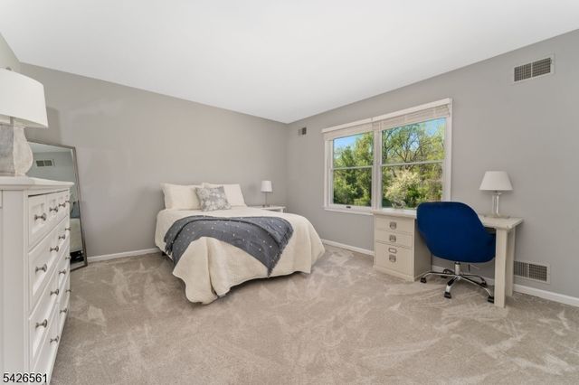 34 Molasses Hill Rd, Clinton Twp., NJ 08833