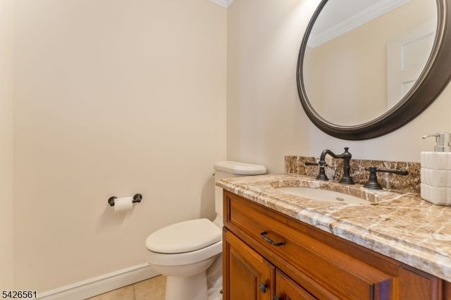 34 Molasses Hill Rd, Clinton Twp., NJ 08833