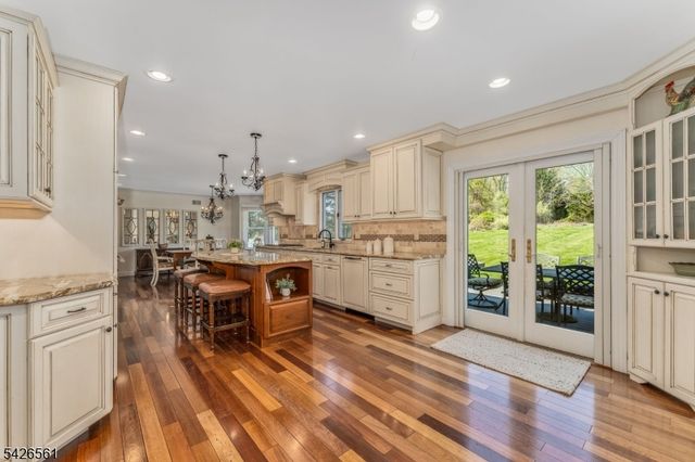 34 Molasses Hill Rd, Clinton Twp., NJ 08833