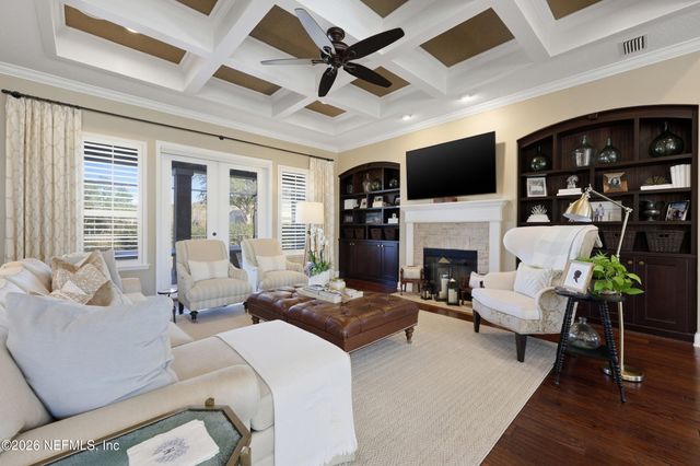 284 ST JOHNS FOREST Boulevard, St. Johns, FL 32259