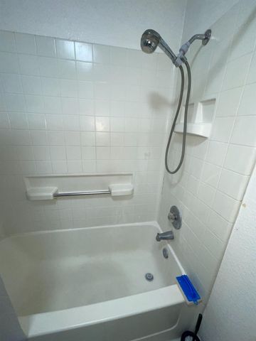 774 Sugar Pine Dr, Lathrop, CA 95330