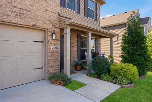 209 Sinclair Court, Georgetown, KY 40324