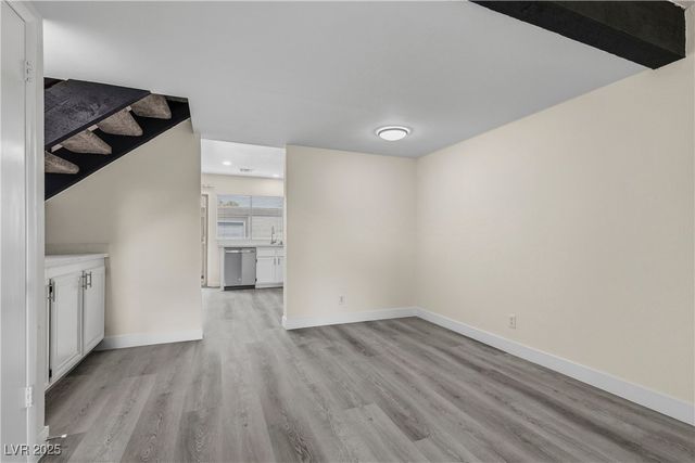 3305 Fairview Lane, Las Vegas, NV 89121