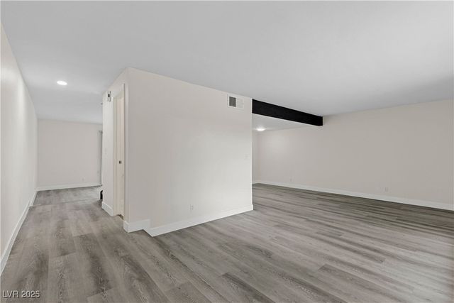 3305 Fairview Lane, Las Vegas, NV 89121