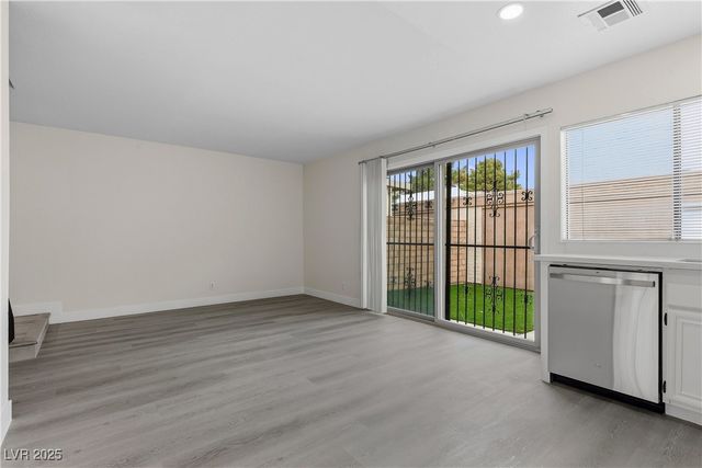 3305 Fairview Lane, Las Vegas, NV 89121