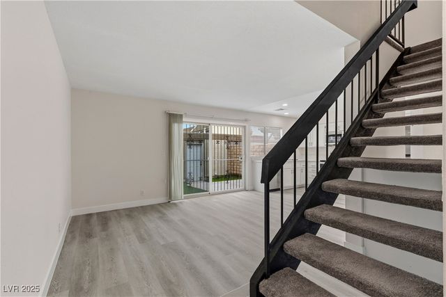 3305 Fairview Lane, Las Vegas, NV 89121