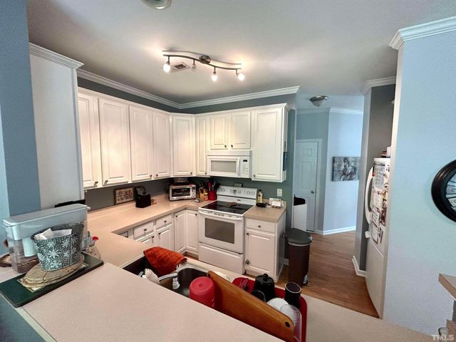 8417 Aztec Dawn Court, Raleigh, NC 27613