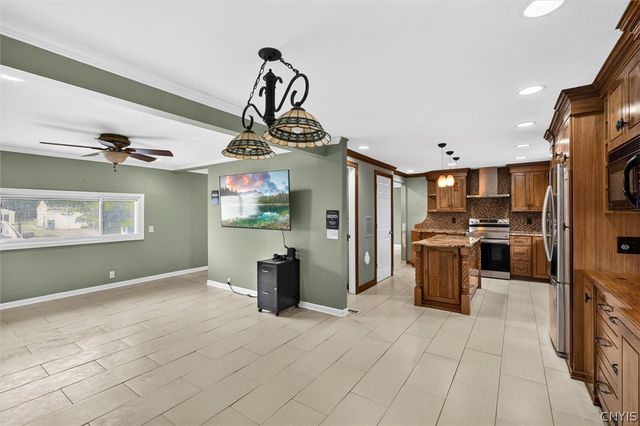 6009 Darby Road, Cicero, NY 13039