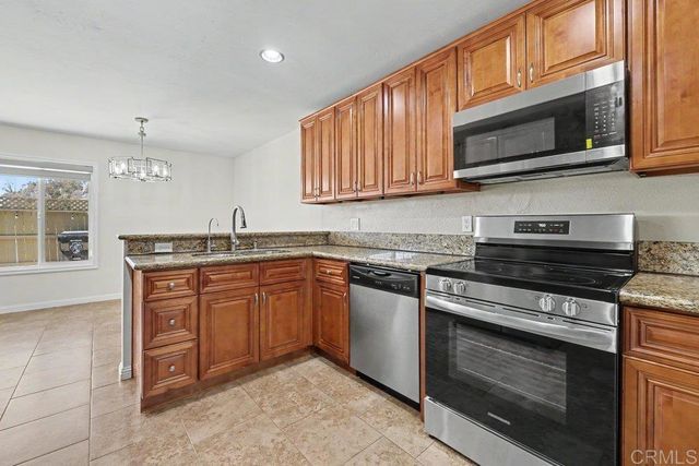 2366 Adirondack Row 5, San Diego, CA 92139