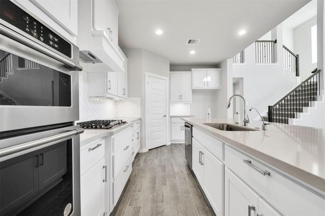 3322 Black Gore Creek Drive, Katy, TX 77494