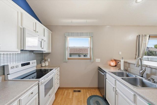 5712 REDTAIL Road, Council Bluffs, IA 51501