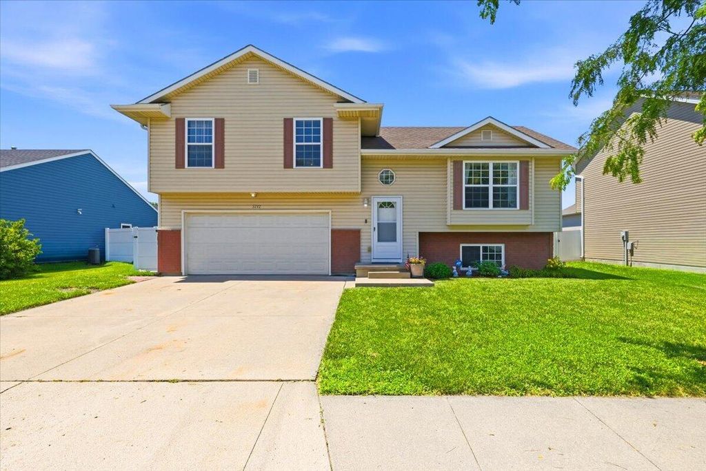 5712 REDTAIL Road, Council Bluffs, IA 51501