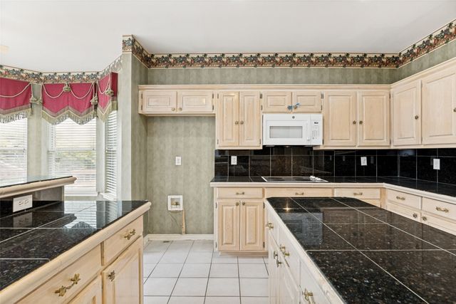 304 Kahala Drive, Dallas, TX 75218