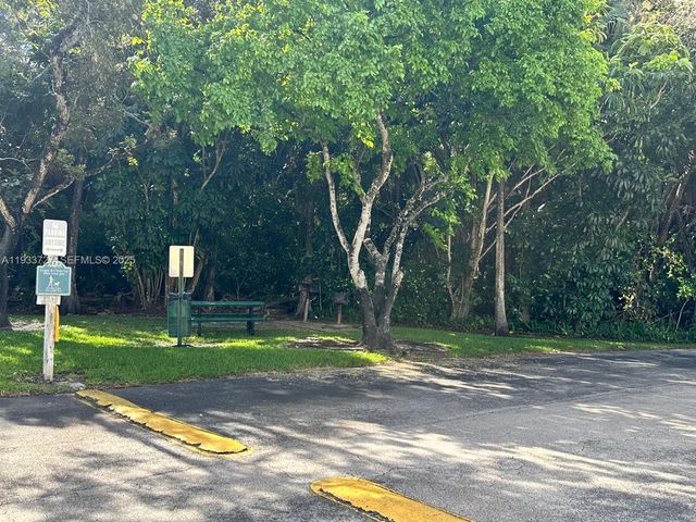 891 Cypress Park Way C6, Deerfield Beach, FL 33064