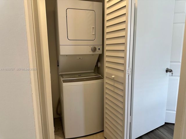 891 Cypress Park Way C6, Deerfield Beach, FL 33064