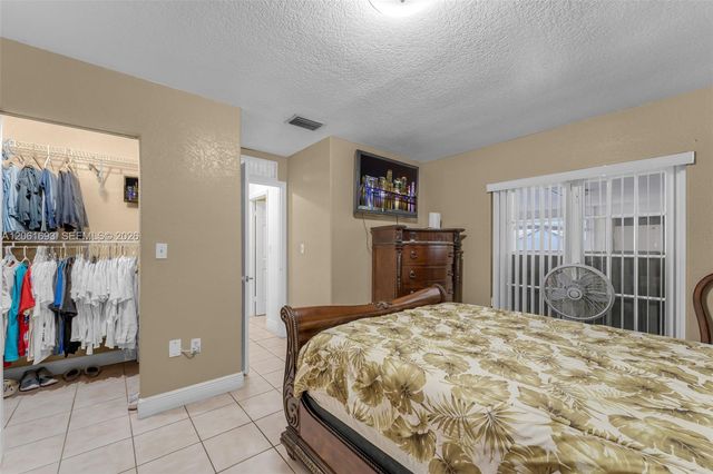 14726 SW 82nd Ter, Miami, FL 33193