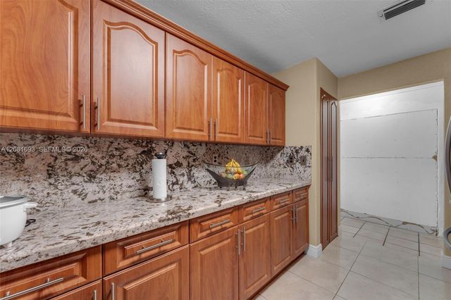 14726 SW 82nd Ter, Miami, FL 33193