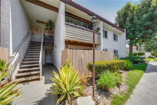 2511 W. Sunflower Ave. H3, Santa Ana, CA 92704