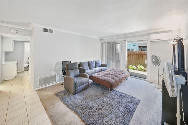 2511 W. Sunflower Ave. H3, Santa Ana, CA 92704