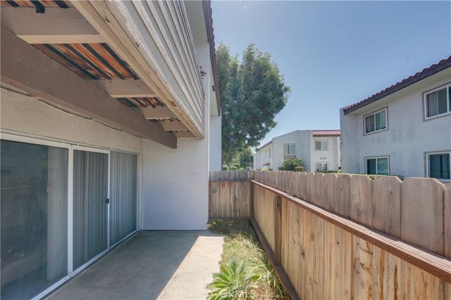 2511 W. Sunflower Ave. H3, Santa Ana, CA 92704