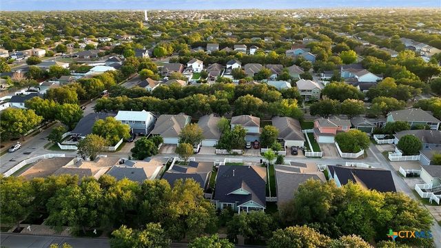 627 Scheel, Kyle, TX 78640