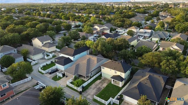 627 Scheel, Kyle, TX 78640