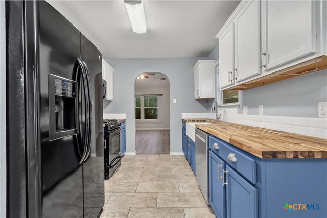 627 Scheel, Kyle, TX 78640