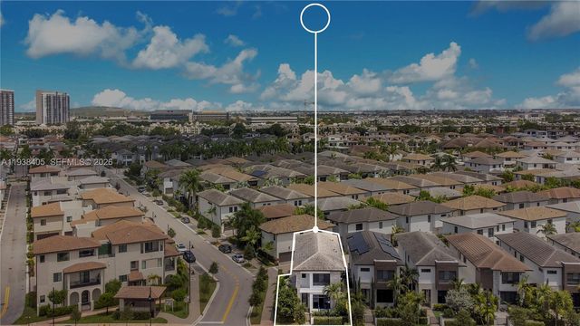 8279 NW 43rd St, Doral, FL 33166