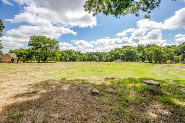 301 Dixon Road, Aledo, TX 76008