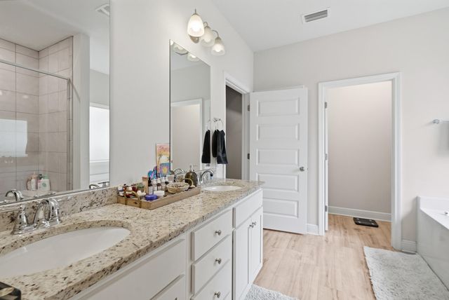 304 Perimeter Place, Freeport, FL 32439