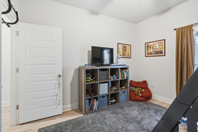 304 Perimeter Place, Freeport, FL 32439