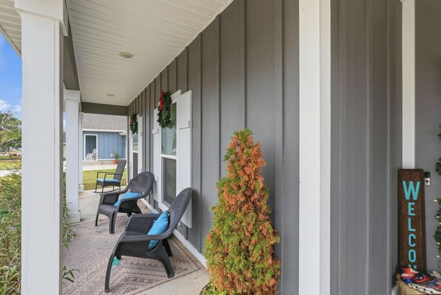 304 Perimeter Place, Freeport, FL 32439