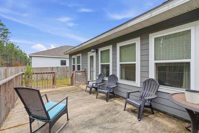 304 Perimeter Place, Freeport, FL 32439