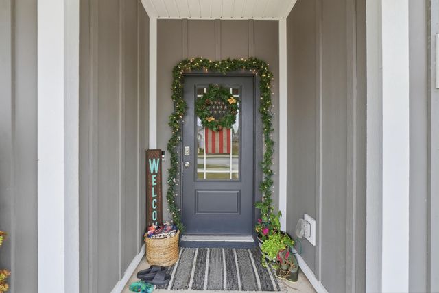 304 Perimeter Place, Freeport, FL 32439