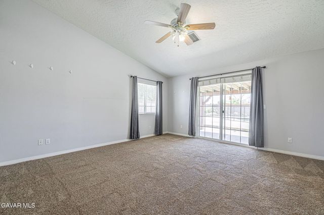 3338 E Avenue H4, Lancaster, CA 93535