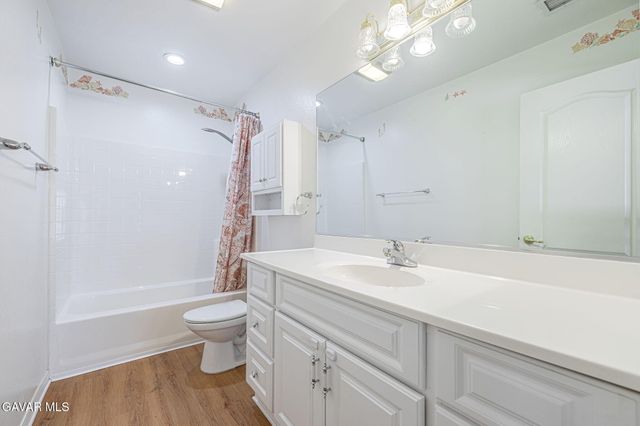 3338 E Avenue H4, Lancaster, CA 93535