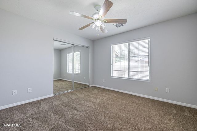3338 E Avenue H4, Lancaster, CA 93535