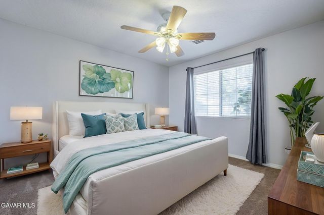 3338 E Avenue H4, Lancaster, CA 93535